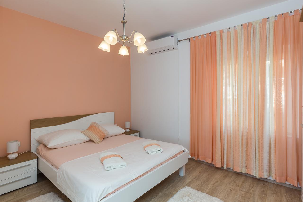 Ani Apartment